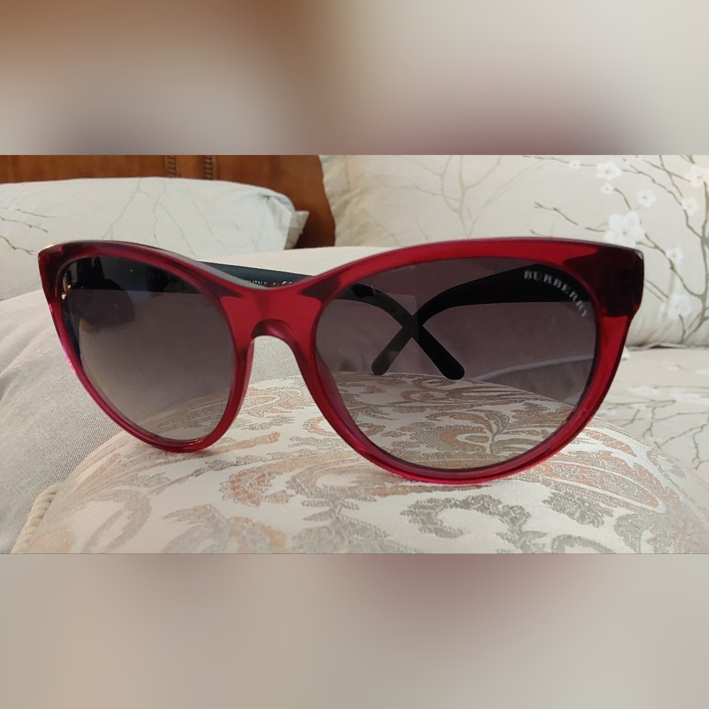 BURBERRY Women's Burgundy Sunglasses B4182 56-18-140 - Picture 5 of 10
